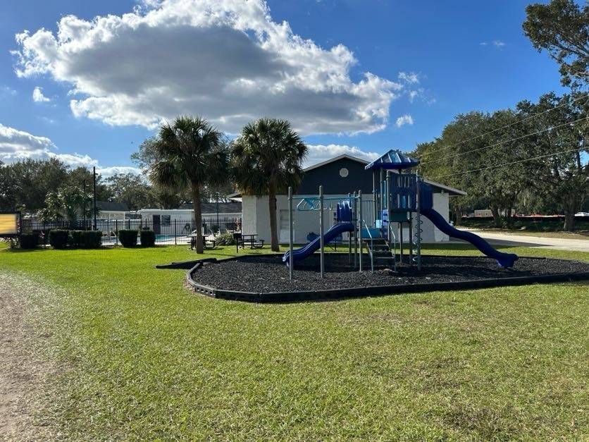 627 Jeremy Drive a Davenport, FL Mobile or Manufactured Home for Sale